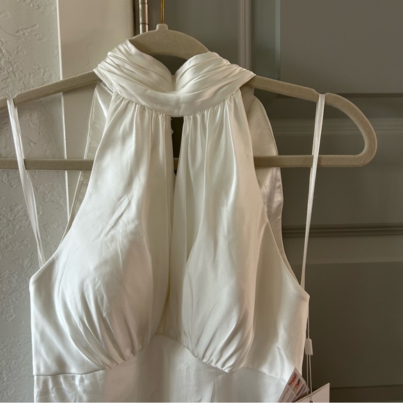 NWT 49520 Mac Duggal Keyhole Halter Empire Waist Gown - Picture 5 of 7